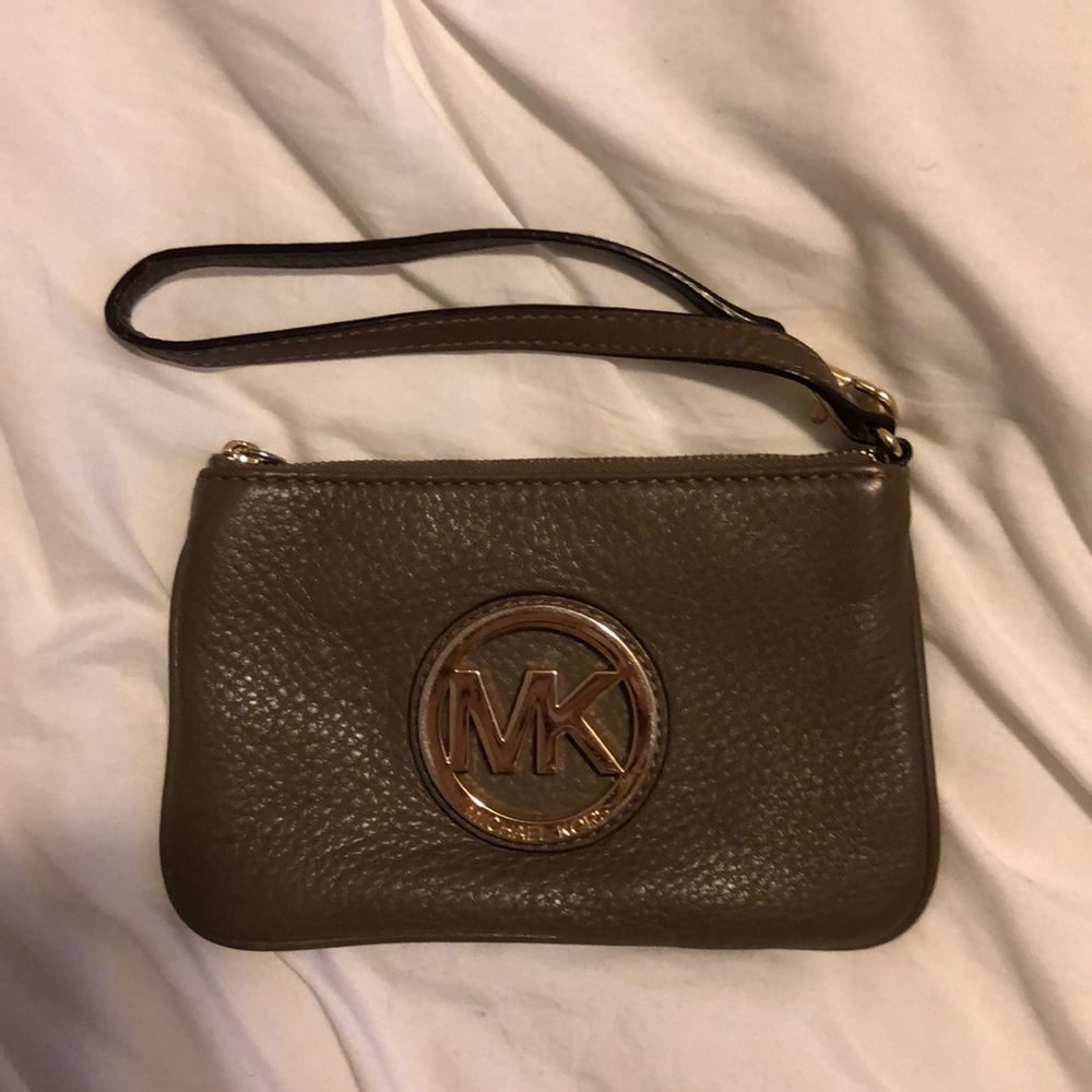 Michael Kors wristlet